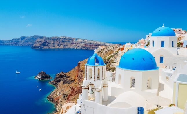 Top 10 Bucketlist Travel Destinations in Greece 2022